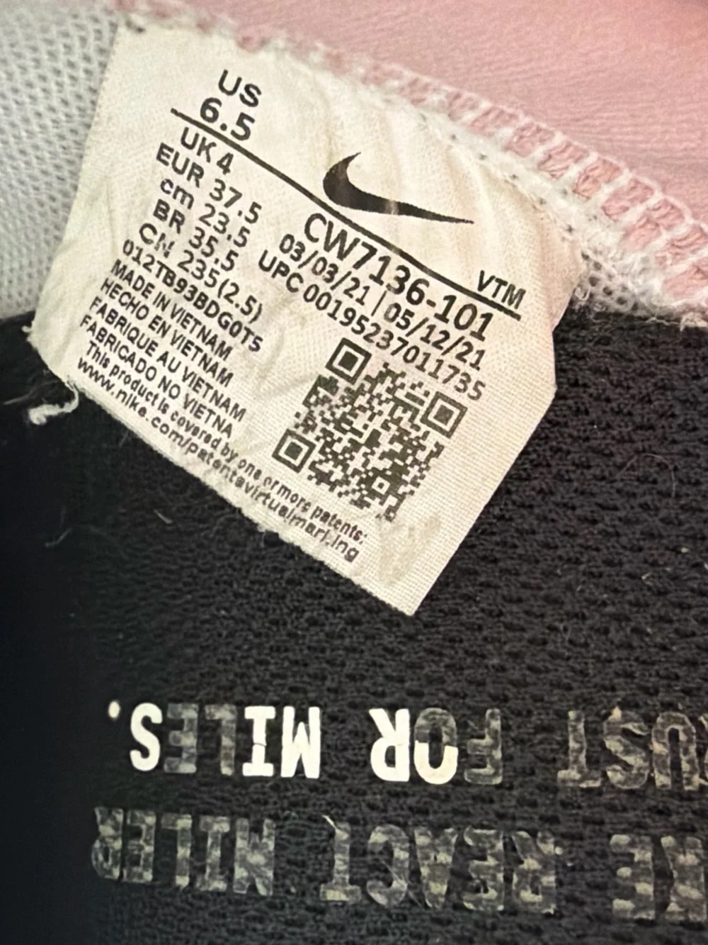 Nike Women's White and Pink Running Sneakers